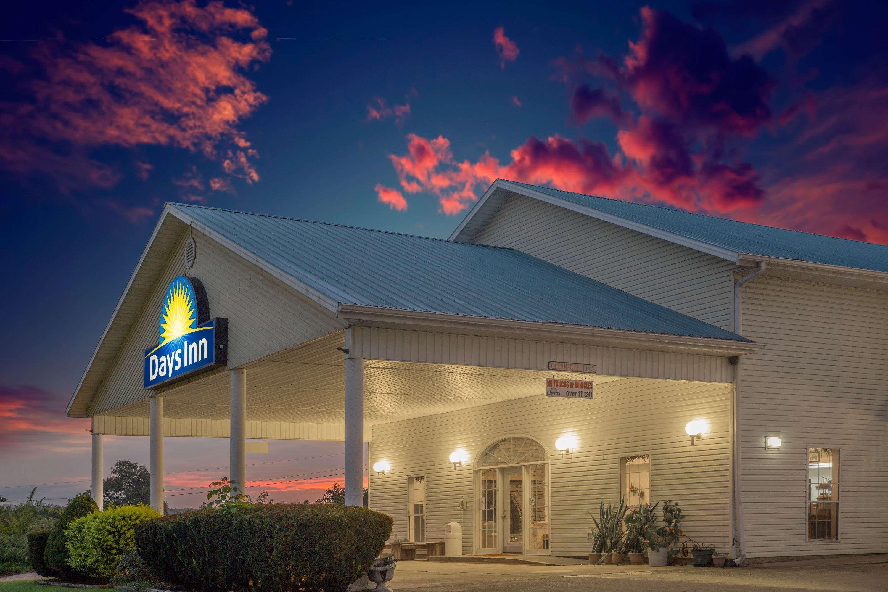 Days Inn By Wyndham Hardy Exterior foto